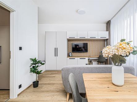 . | Pronájem bytu, 1+kk, 31 m²