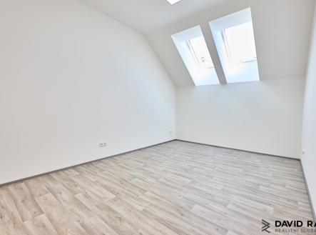 Kancelar_23_2 | Pronájem - kanceláře, 33 m²