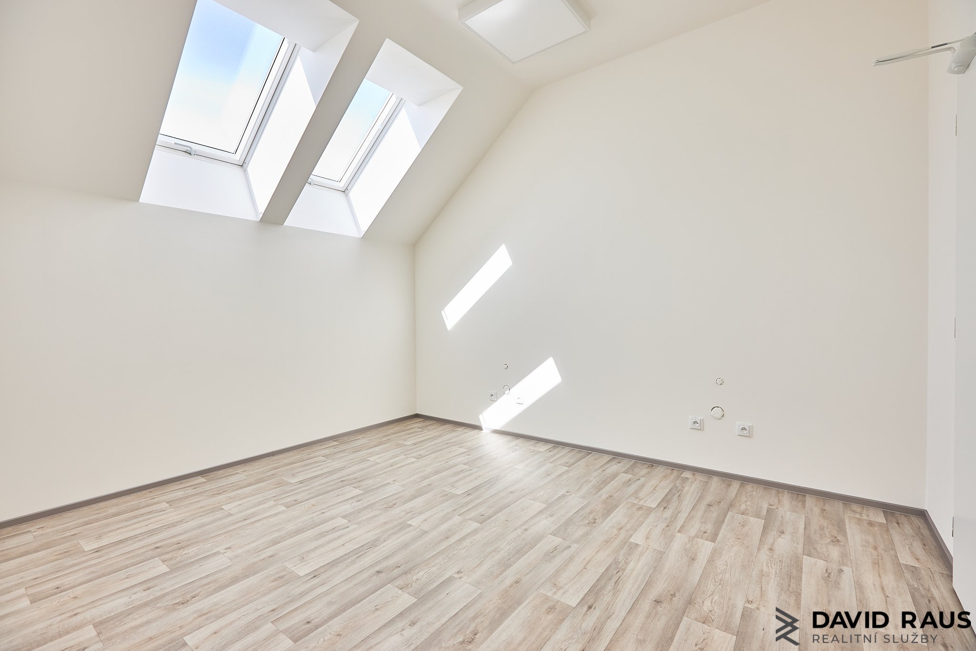 Rajhrad_ Kancelar_20_1