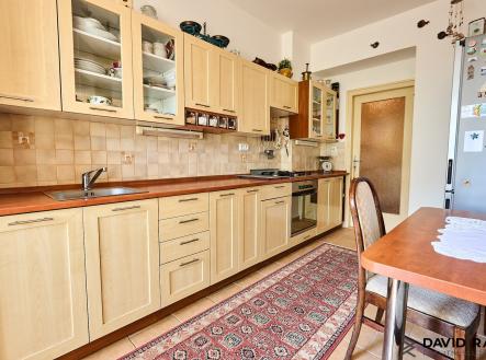 Vyškov_kuchyně_ pohled od terasy | Prodej bytu, 3+1, 83 m²