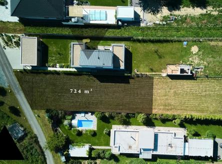 foto Rajhrad pozemek novy (1545 x 1159 px)(1) | Prodej - pozemek pro bydlení, 724 m²