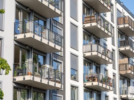 modern-apartment-building-2025-03-06-03-56-28-utc.jpg | Prodej bytu, 3+kk, 92 m²