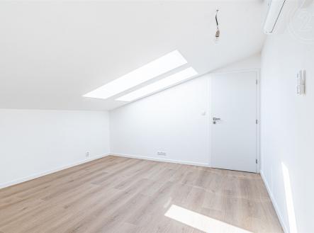 . | Prodej bytu, 3+kk, 89 m²