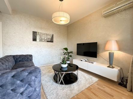 . | Prodej bytu, 3+kk, 84 m²