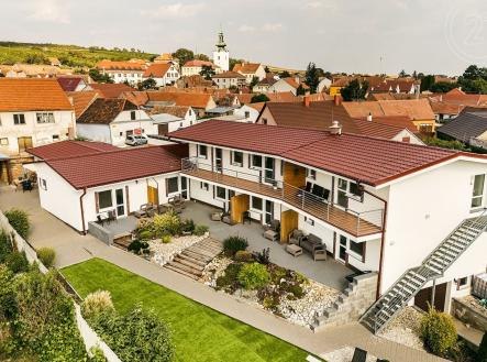 . | Prodej - dům/vila, 440 m²