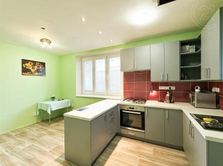 Prodej - dům/vila, 121 m² obrázek