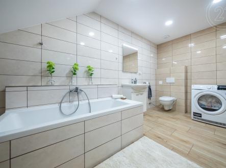 . | Prodej - dům/vila, 165 m²