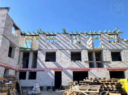 . | Prodej bytu, 3+kk, 94 m²