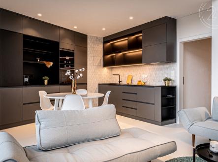 . | Pronájem - kanceláře, 129 m²