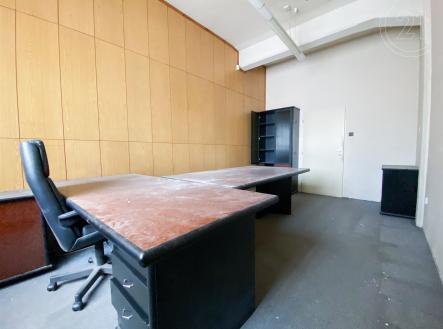 . | Pronájem - komerční objekt, administrativní budova, 200 m²