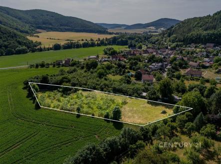 . | Prodej - pozemek pro bydlení, 5 402 m²