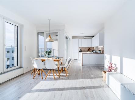 . | Pronájem bytu, 3+kk, 72 m²