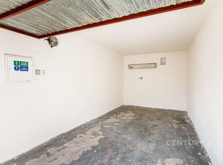 . | Prodej - malý objekt/garáž