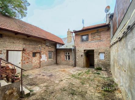 . | Prodej - dům/vila, 201 m²