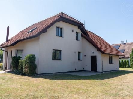 . | Prodej - dům/vila, 147 m²