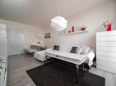 . | Pronájem bytu, 3+kk, 71 m²