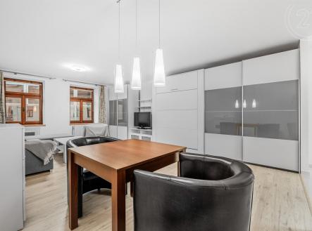 . | Pronájem bytu, 1+kk, 51 m²