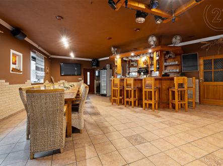 Prodej - restaurace, 107 m²