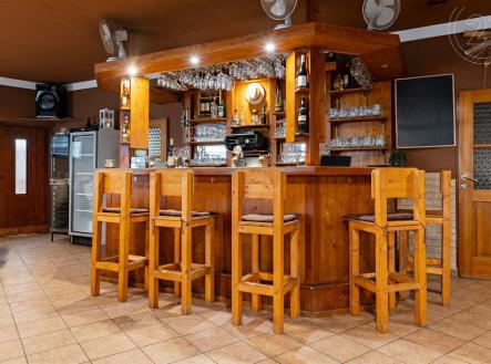 . | Prodej - restaurace, 107 m²