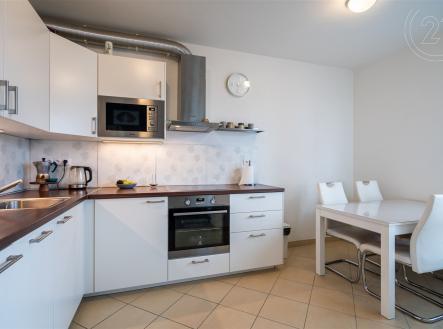 . | Pronájem bytu, 2+kk, 64 m²