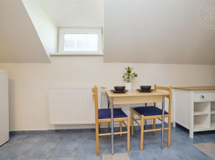 . | Pronájem bytu, 1+kk, 40 m²