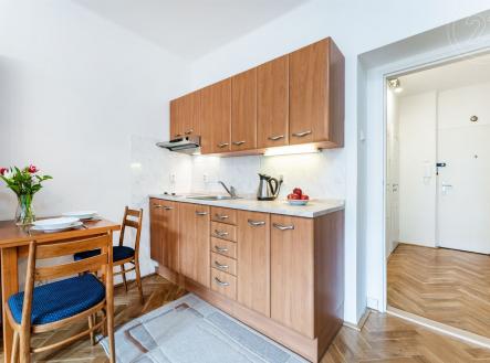 . | Pronájem bytu, 1+kk, 30 m²