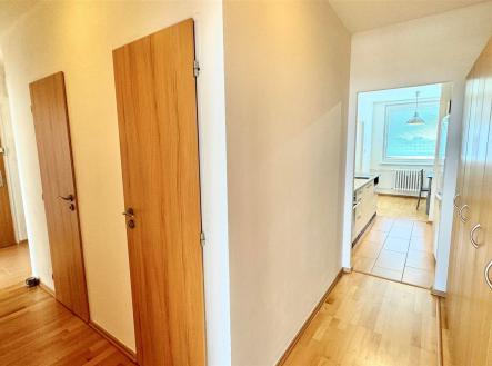 . | Pronájem bytu, 3+1, 71 m²