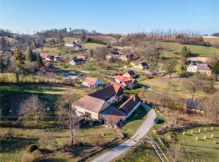 . | Prodej - zemědělský objekt, 2 190 m²