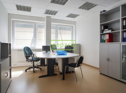 dsc05459.jpg | Pronájem - kanceláře, 194 m²
