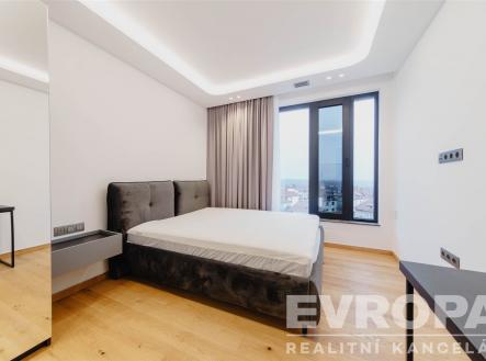 . | Prodej bytu, 3+kk, 97 m²