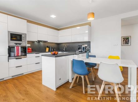 . | Prodej bytu, 3+kk, 68 m²