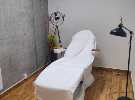 Pronájem - obchodní prostor, 92 m² obrázek