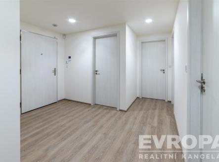 . | Pronájem bytu, 3+kk, 82 m²