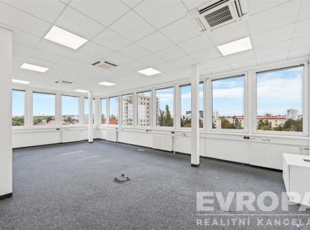 . | Pronájem - kanceláře, 35 m²