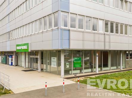 . | Pronájem - obchodní prostor, 124 m²