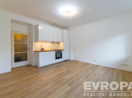 . | Pronájem bytu, 2+kk, 45 m²