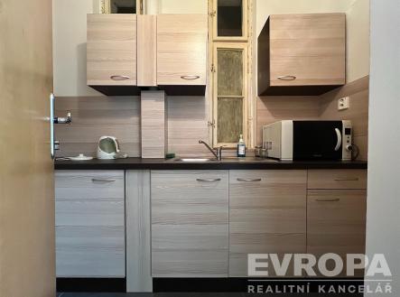 . | Pronájem - kanceláře, 17 m²