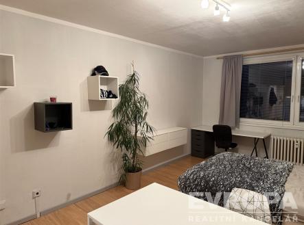 . | Pronájem bytu, garsoniéra, 31 m²