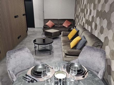 . | Pronájem bytu, 3+kk, 90 m²