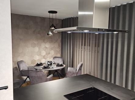 . | Pronájem bytu, 3+kk, 90 m²