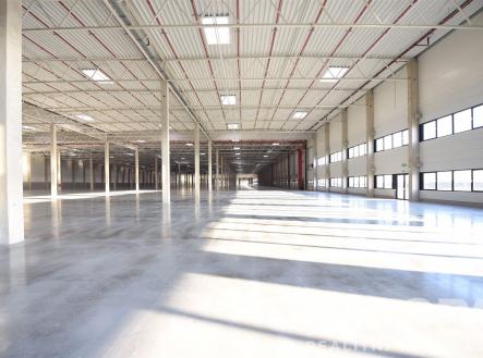 . | Pronájem - skladovací prostor, 5 667 m²
