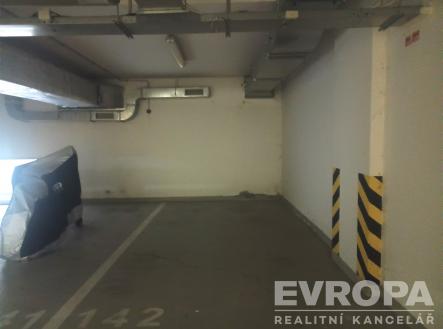 . | Pronájem - malý objekt/garáž