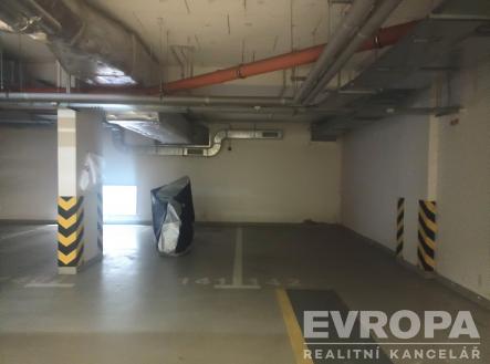 . | Pronájem - malý objekt/garáž