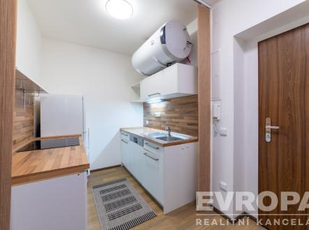 . | Pronájem bytu, 1+kk, 40 m²