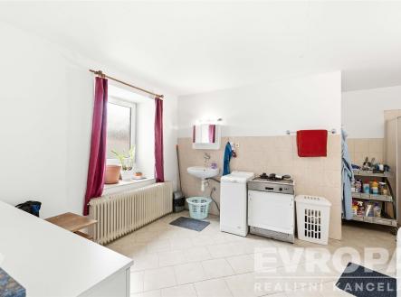 . | Prodej - dům/vila, 188 m²