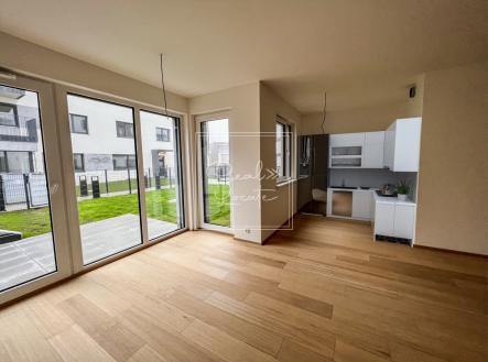 23212B9D-568B-468F-A938-304DF2F74161 | Pronájem bytu, 2+kk, 58 m²