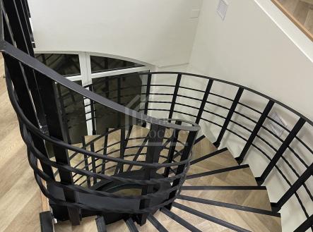 IMG_2210 | Pronájem - kanceláře, 187 m²