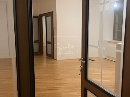 upscaler-pronajem-byty-2-kk-80-m2-praha-1-stare-mesto-img-9396-b9ac88-2x | Pronájem bytu, 2+kk, 82 m²