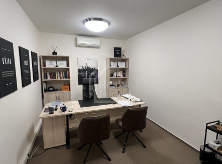 Pronájem - kanceláře, 20 m² obrázek