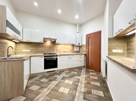 Pronájem bytu, 2+1, 62 m² obrázek